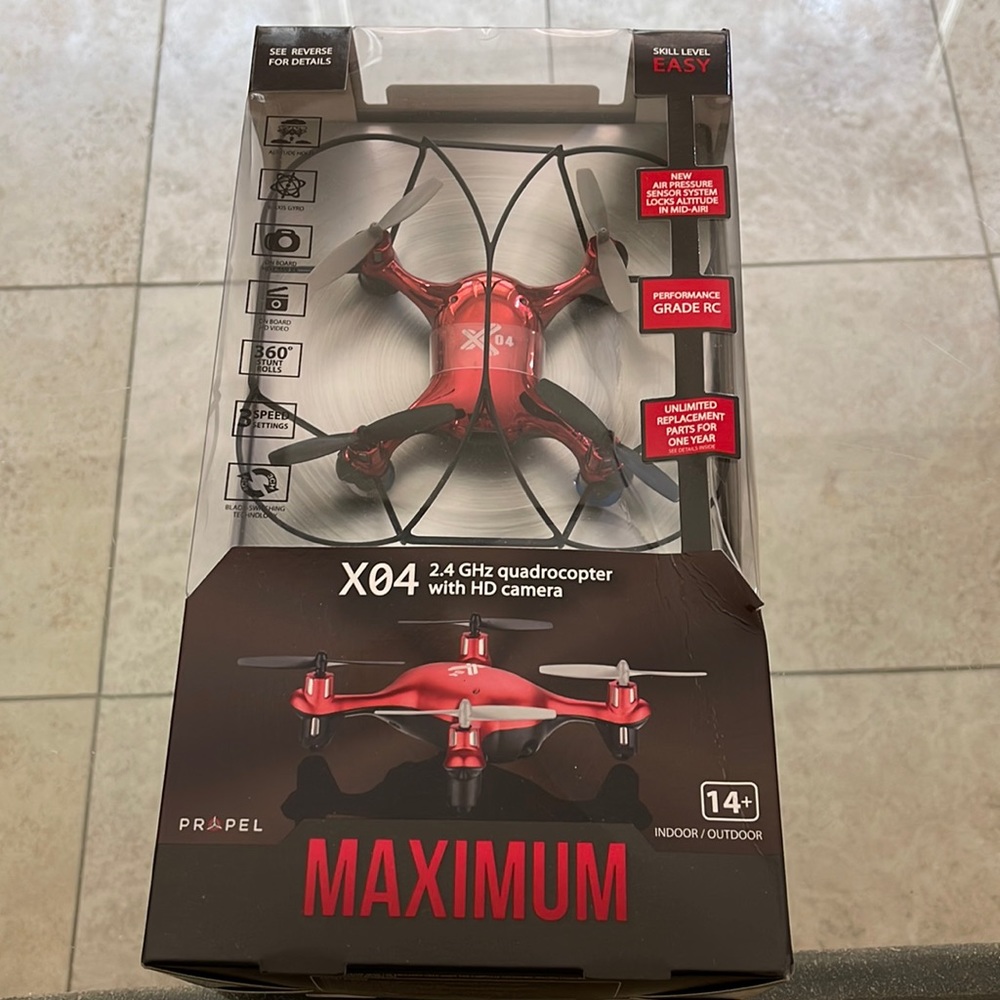 Propel Maximum Quadrocopter with HD Camera